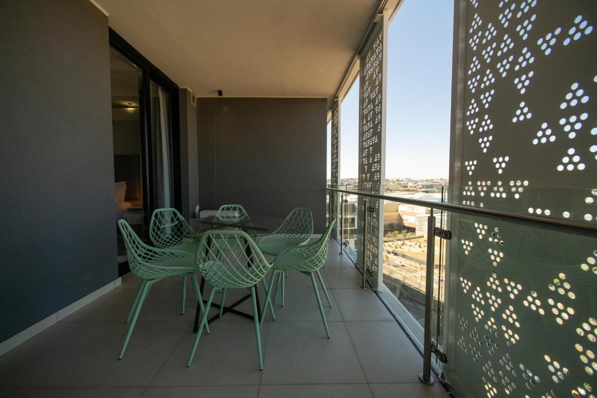 Ellipse Waterfall Executive Apartments Midrand Exterior photo